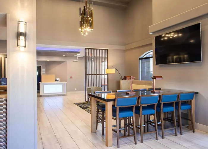 Express By Ihg 3*