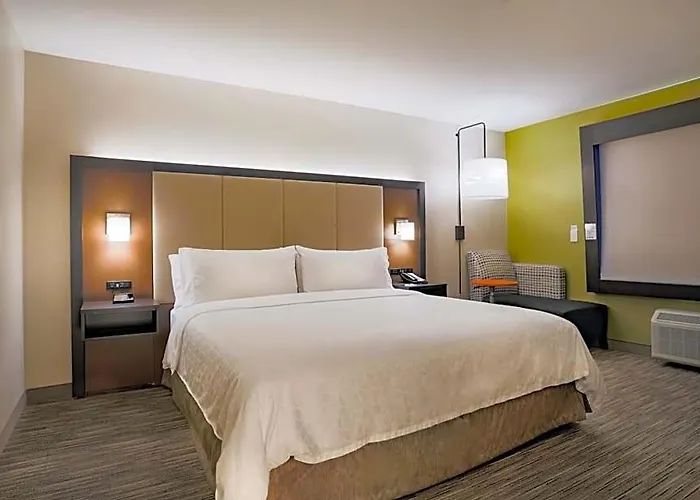 Express By Ihg 3*
